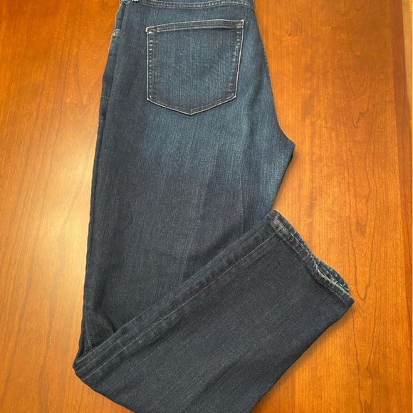 Gap, high-rise skinny jeans - Picture 3 of 3